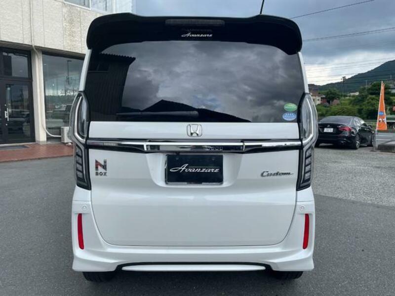 N BOX CUSTOM
