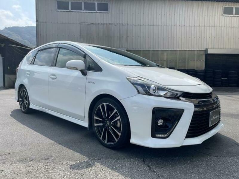 PRIUS ALPHA