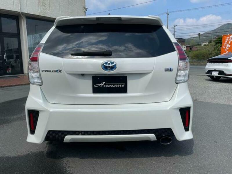 PRIUS ALPHA