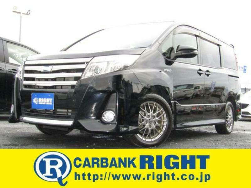 TOYOTA NOAH