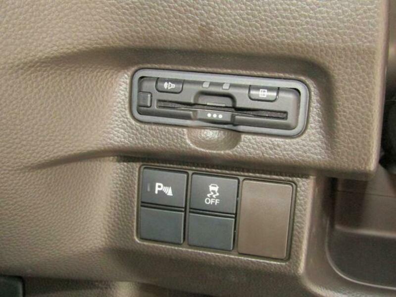 N BOX