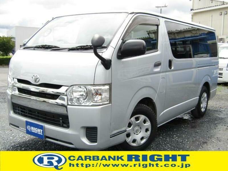 TOYOTA HIACE VAN