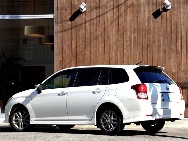 COROLLA FIELDER