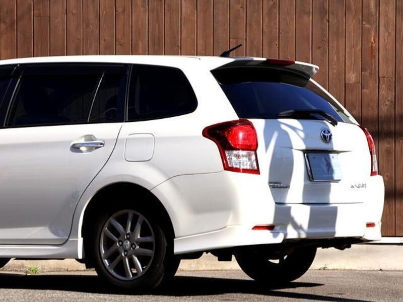 COROLLA FIELDER