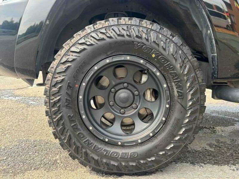 HILUX SURF