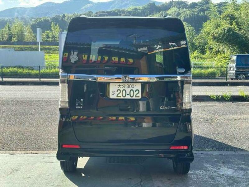 N BOX CUSTOM