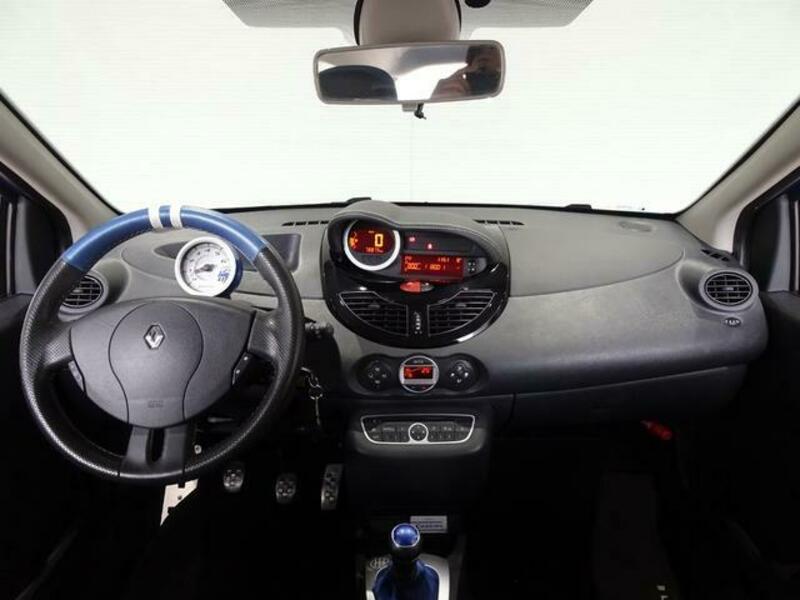 TWINGO