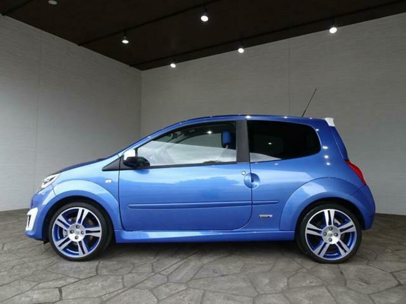 TWINGO