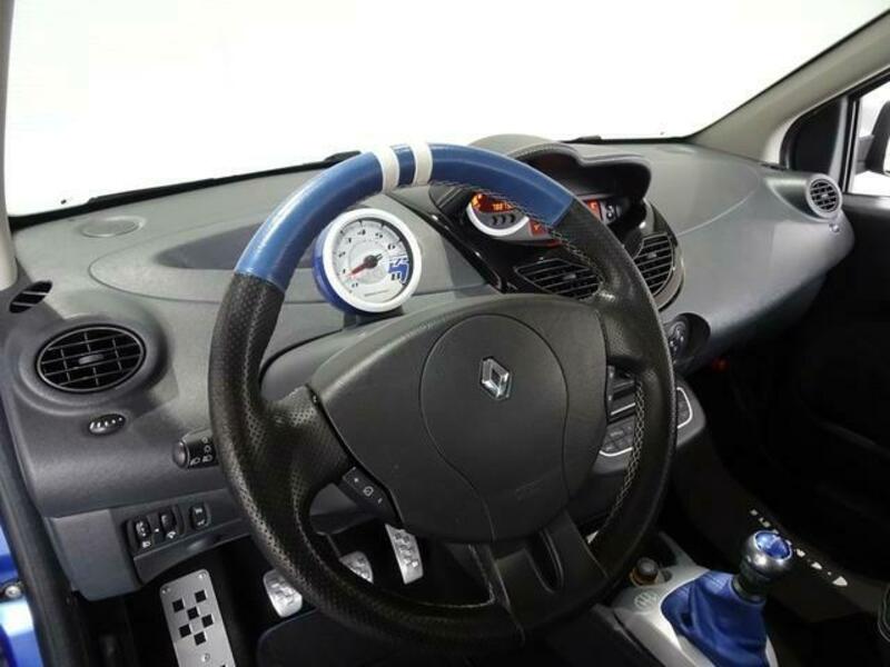 TWINGO
