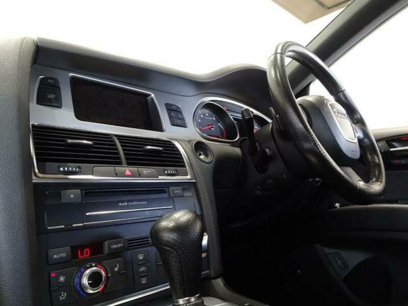 Q7