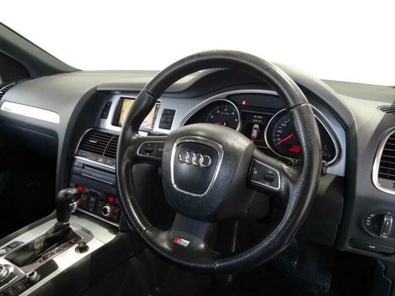 Q7