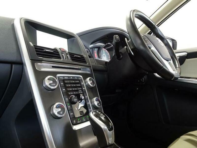 XC60