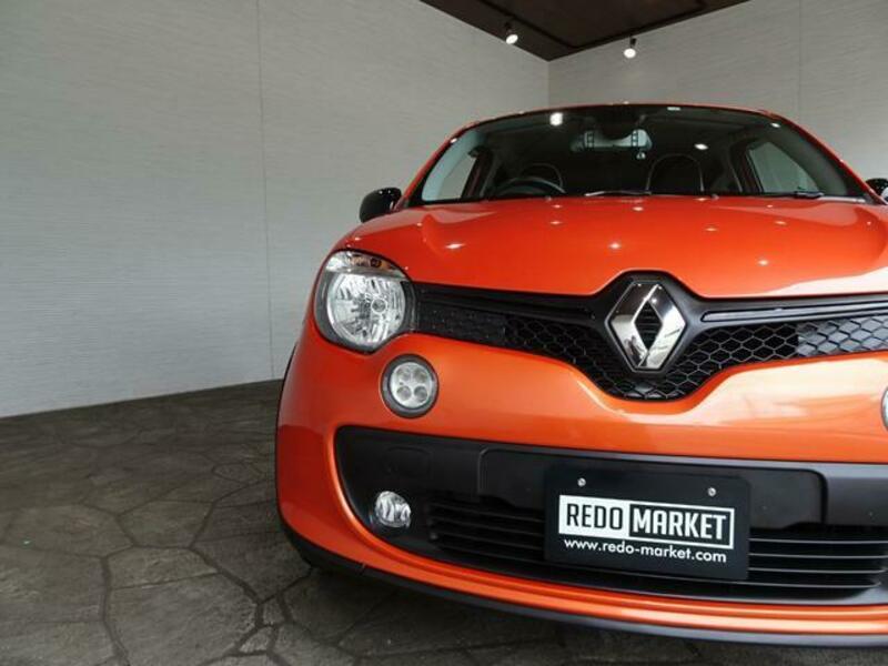TWINGO