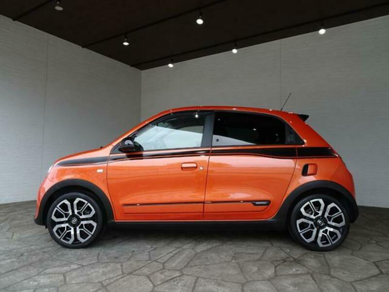 TWINGO