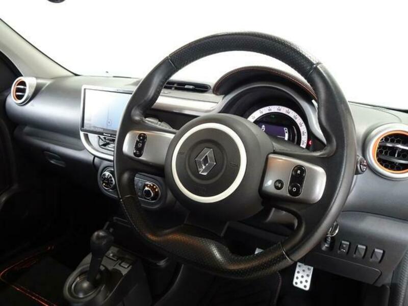 TWINGO