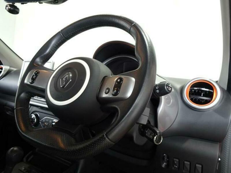 TWINGO