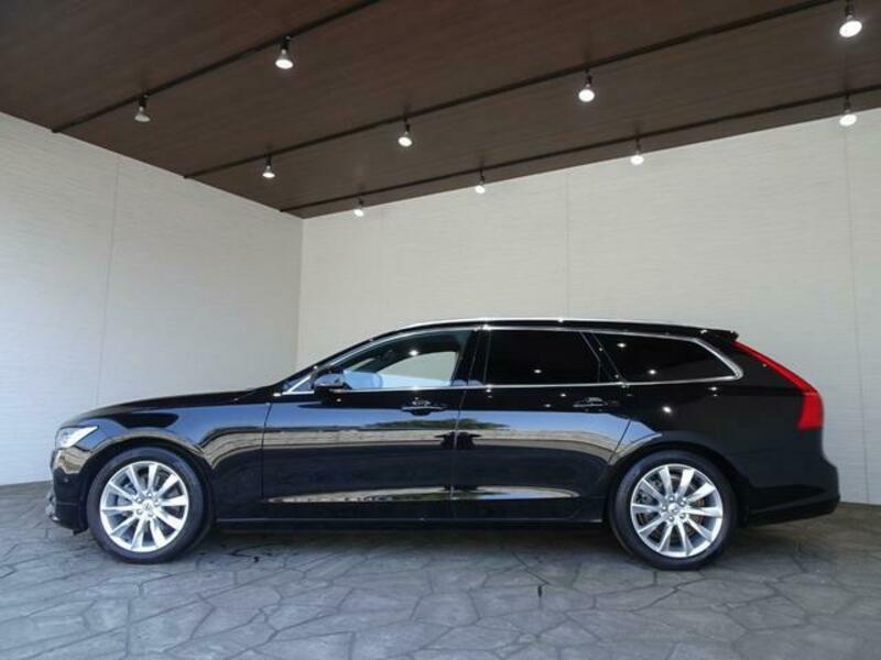 V90