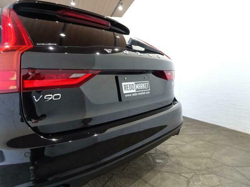 V90