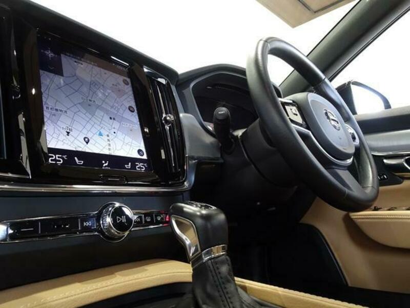 V90