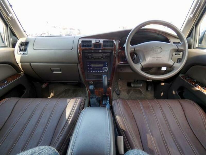 HILUX SURF