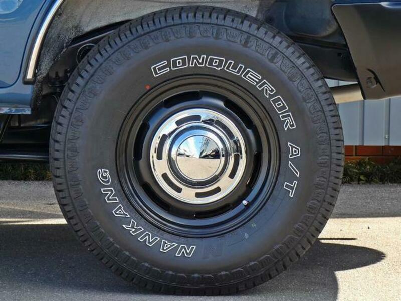 HILUX SURF