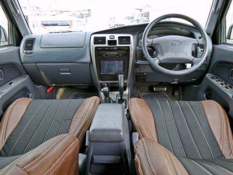 HILUX SURF