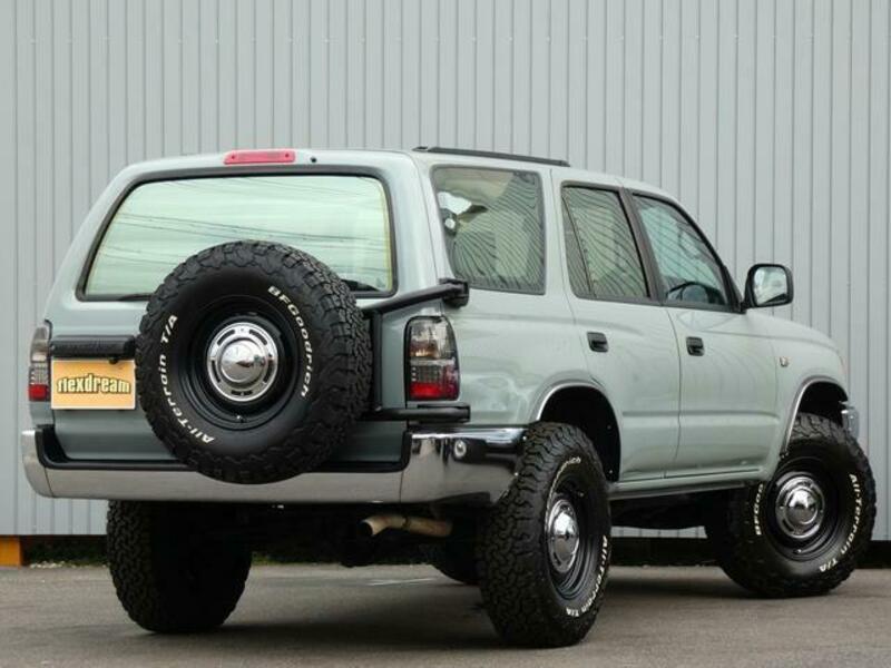 HILUX SURF