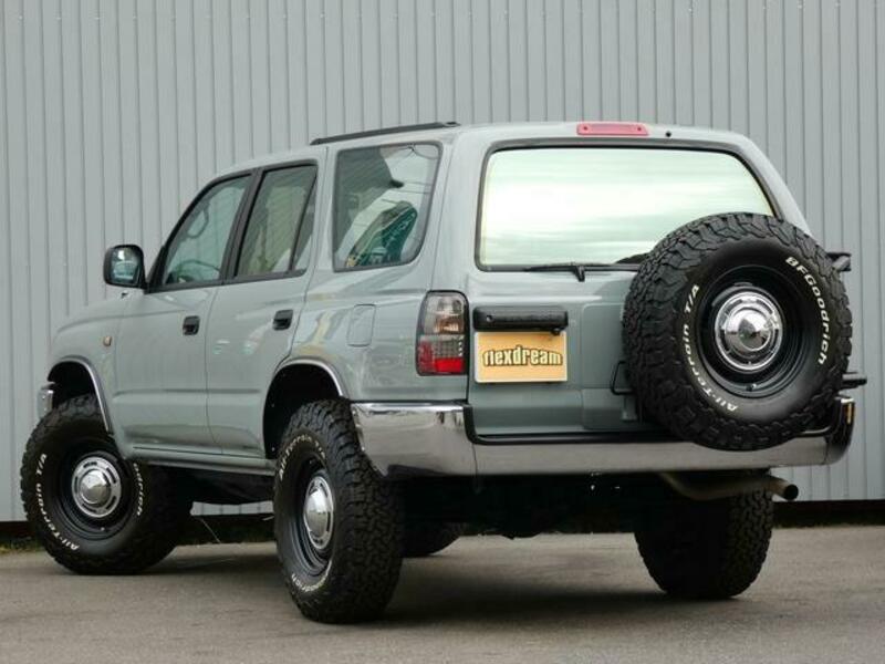 HILUX SURF