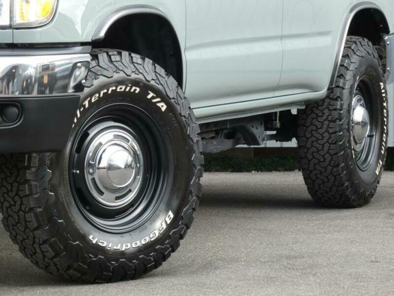 HILUX SURF
