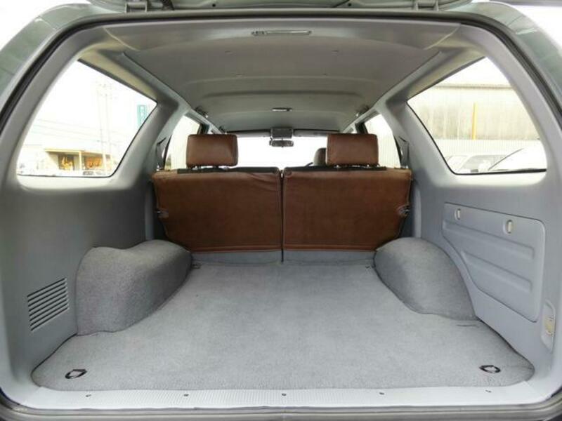 HILUX SURF