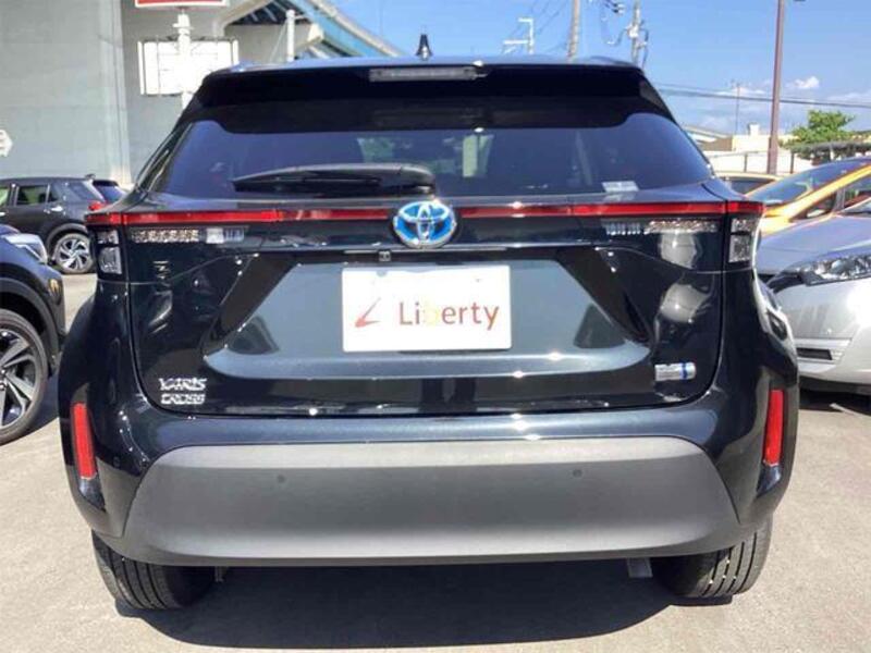 YARIS CROSS