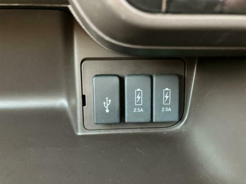 N BOX