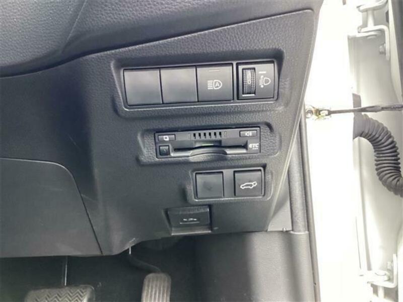 COROLLA CROSS