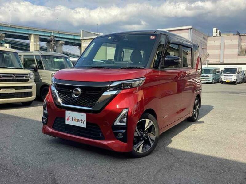 NISSAN ROOX