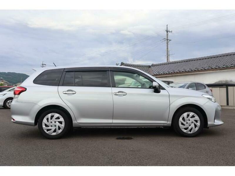 COROLLA FIELDER