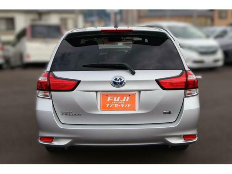 COROLLA FIELDER