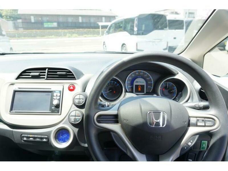 FIT HYBRID