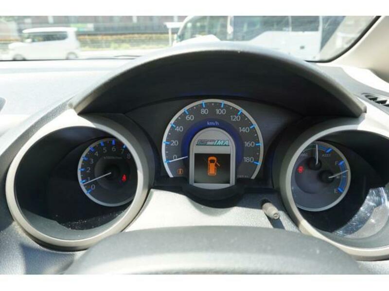 FIT HYBRID