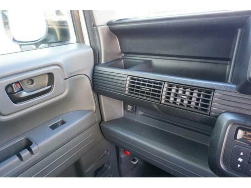 N-VAN