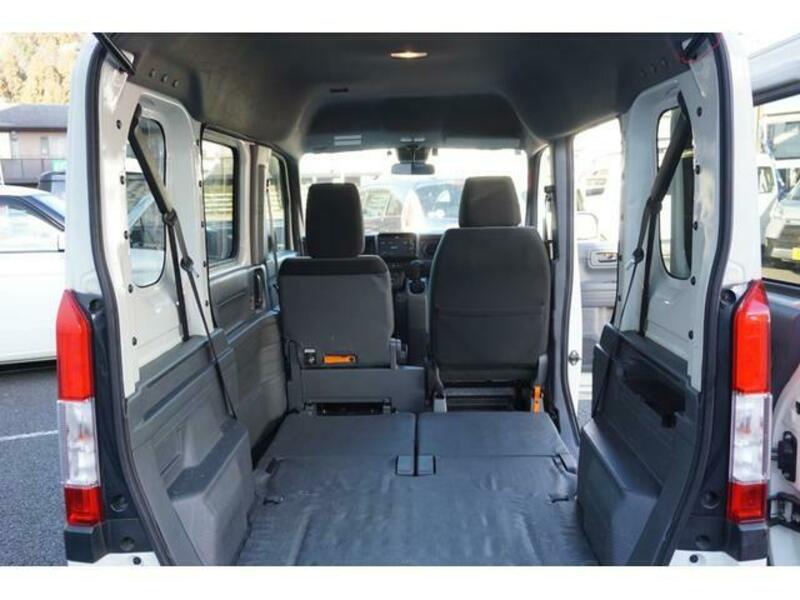 N-VAN