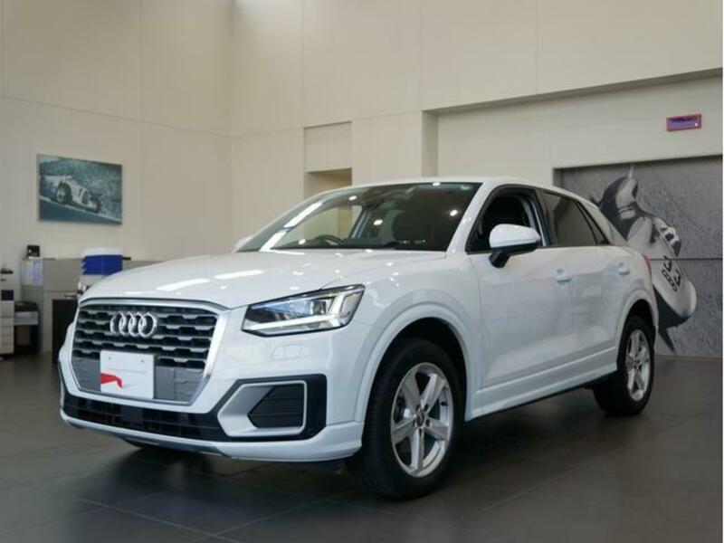 AUDI Q2
