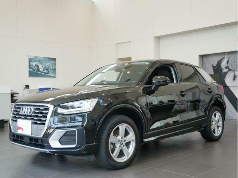AUDI Q2