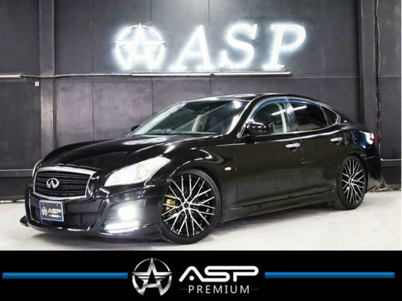NISSAN FUGA
