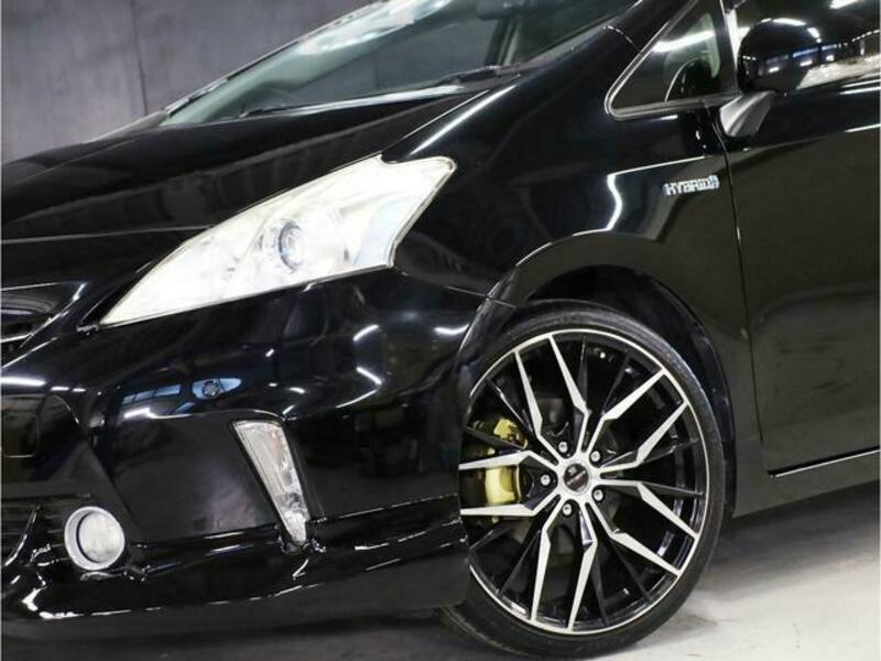 PRIUS ALPHA