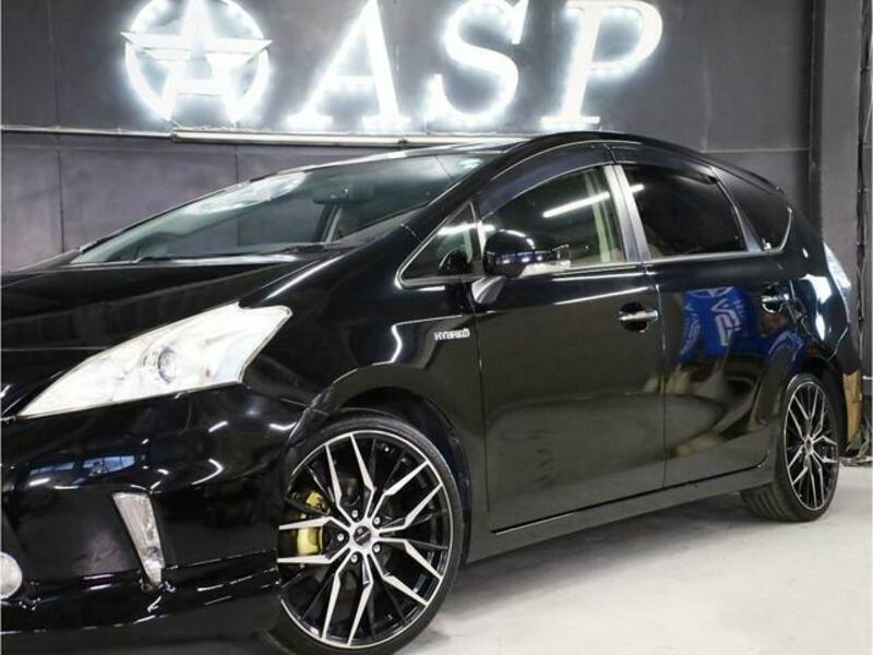 PRIUS ALPHA