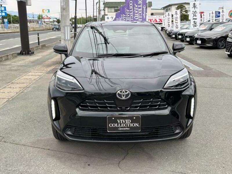 YARIS CROSS