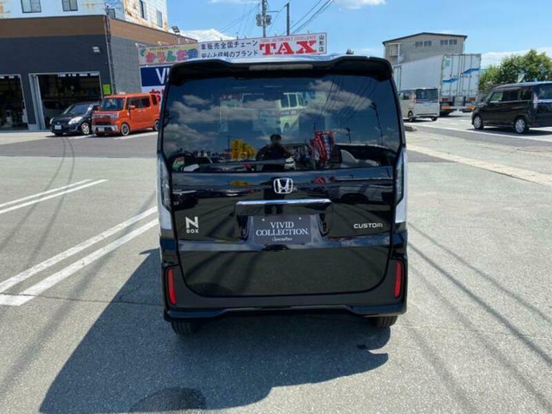 N BOX CUSTOM