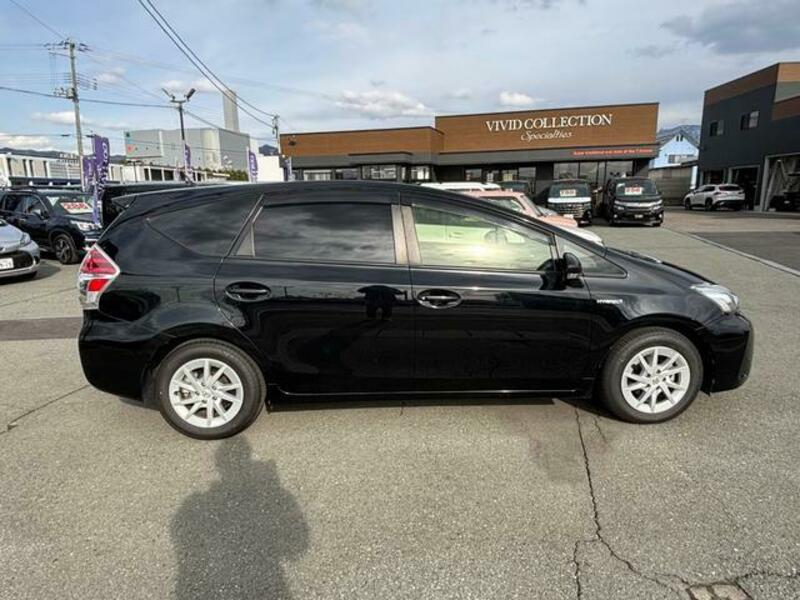PRIUS ALPHA