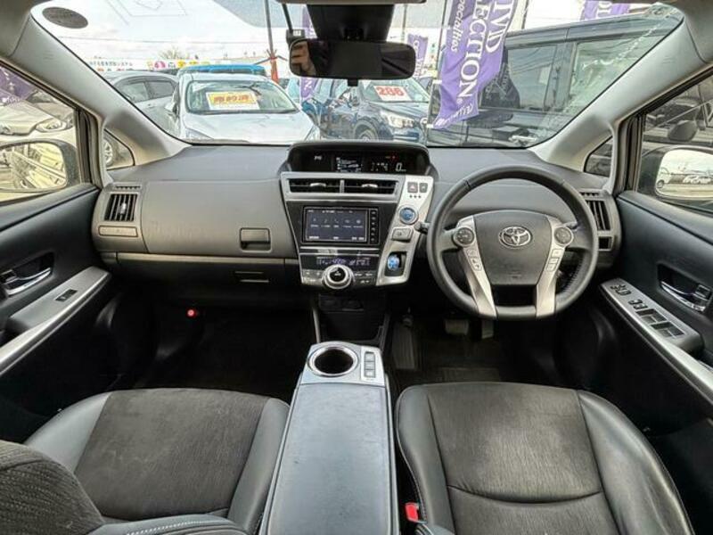 PRIUS ALPHA