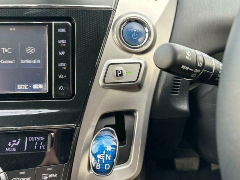 PRIUS ALPHA